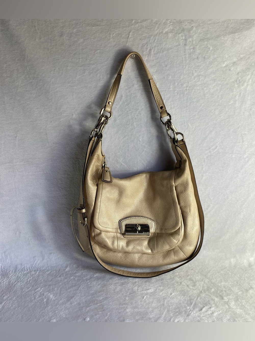 Coach Vintage Kristin Hobo Champagne Crossbody Shoulder Purse Y2K